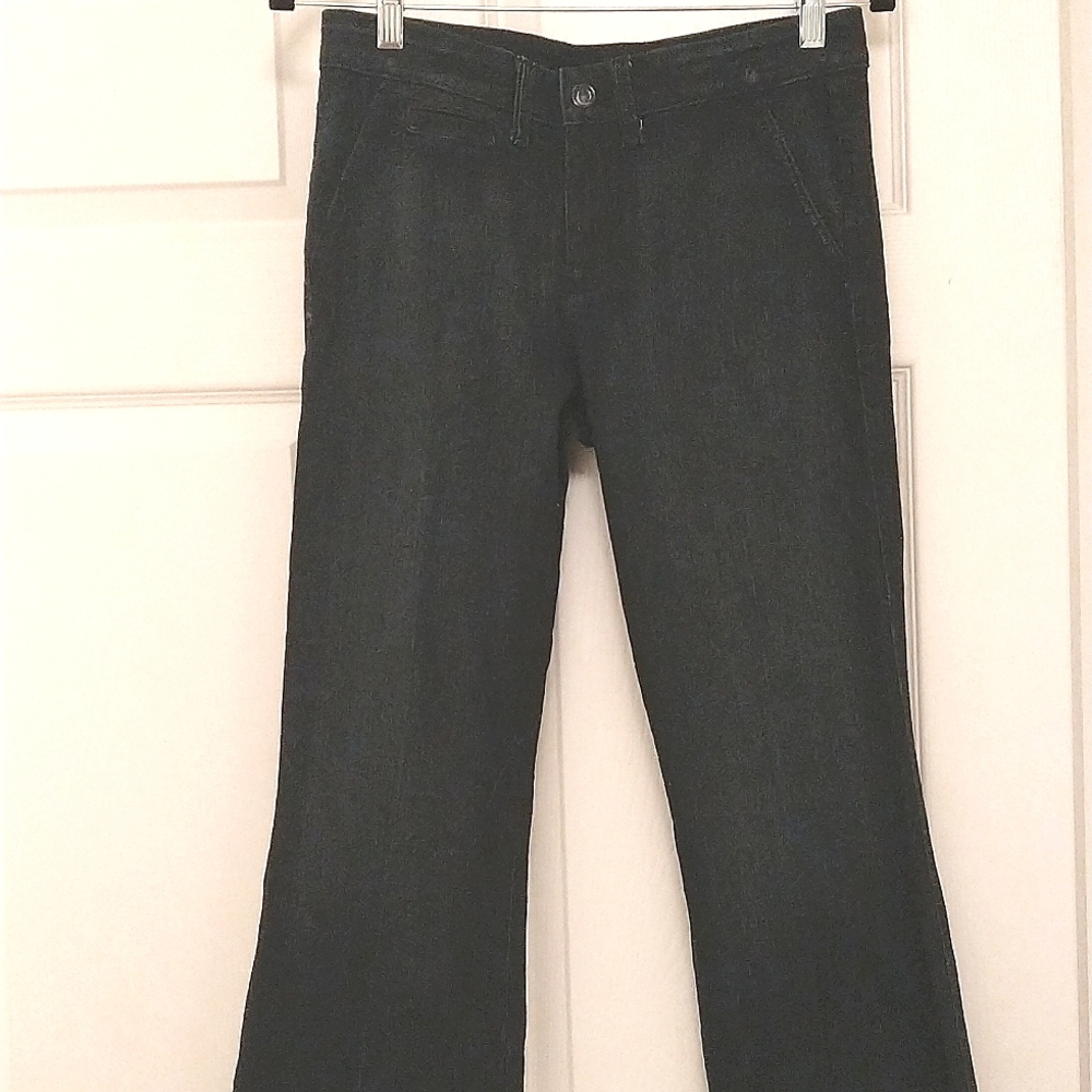 Ana Jeans from the 90's midrise is 9" from crotch to waist.